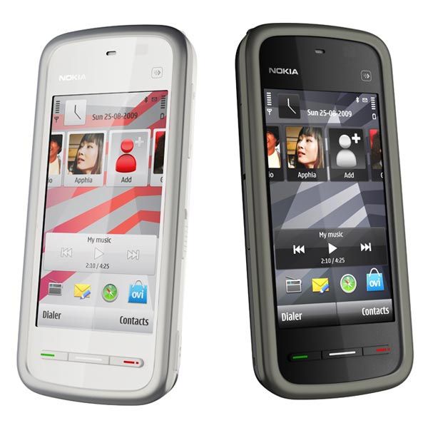 4 Nokia 5230.jpg