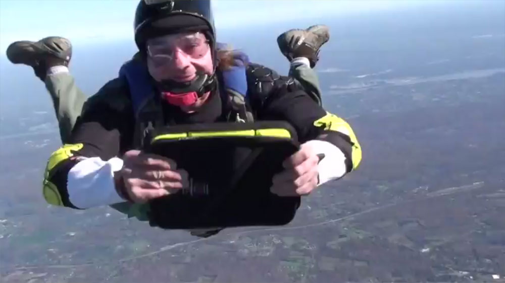 Sky-diving-with-rugged-G-Form-iPad-Extreme-Sleeve.jpg