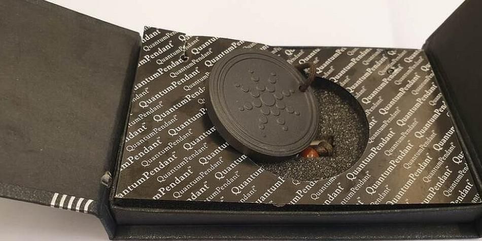 Qué son los colgantes 'anti-5G' y qué peligros implican para la salud.jpeg