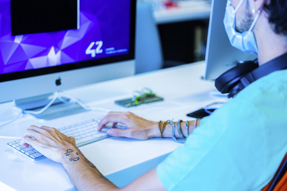 Campus 42, el proyecto educativo de programación más innovador del mundo..jpg