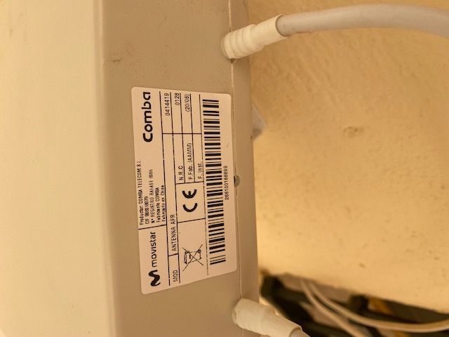 03 detalle antena datos identifivativos.jpg