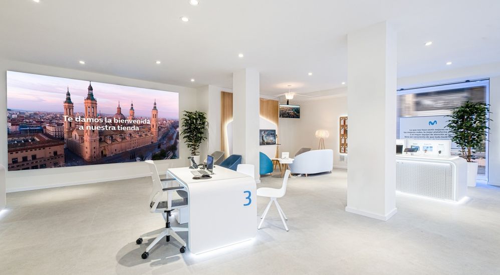 Nueva tienda Movistar Zaragoza.jpg