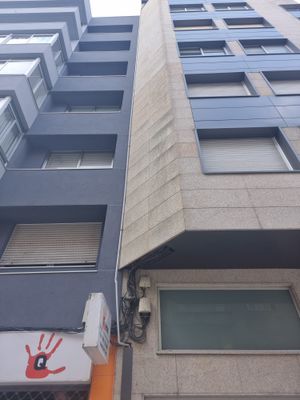 Canaleta en fachada cable al 4º piso