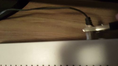 Pinza de cocodrilo conectada a tierra