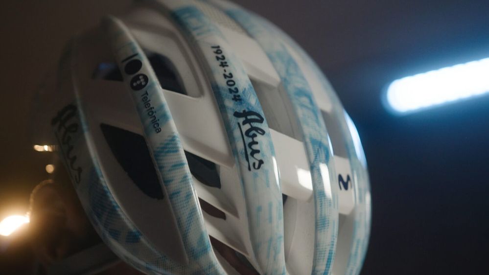 Kit MOV La Vuelta 24 Casco ABUS.jpg