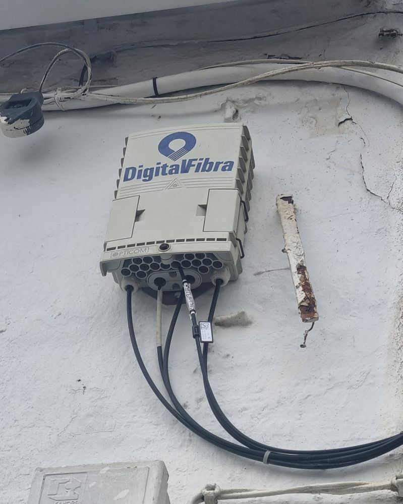 Esta es mi coneción la que tiene la etiqueta