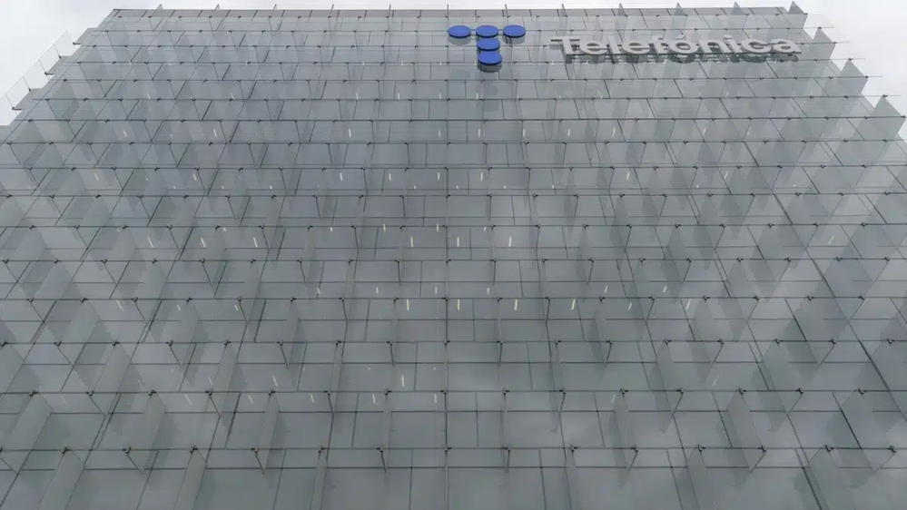 Exterior de la sede de Telefónica, en el ensanche de Las Tablas, en el distrito de Fuencarral - El Pardo, a 6 de septiembre de 2023, en Madrid (España). | EP