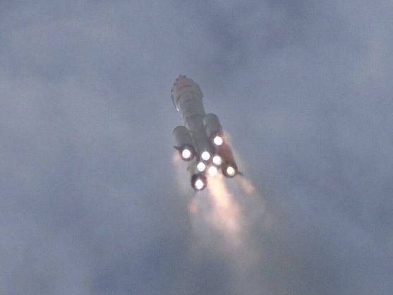 Un cohete con tripulación con destino a la Tiangong (EFE/Alex Plavevski)