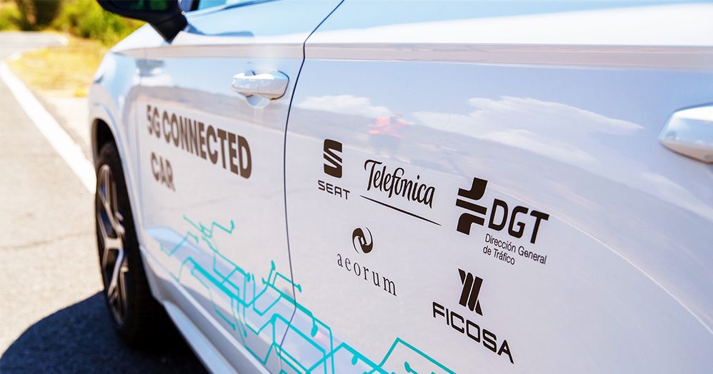 IoT-Telefonica-DGT-y-SEAT.jpg